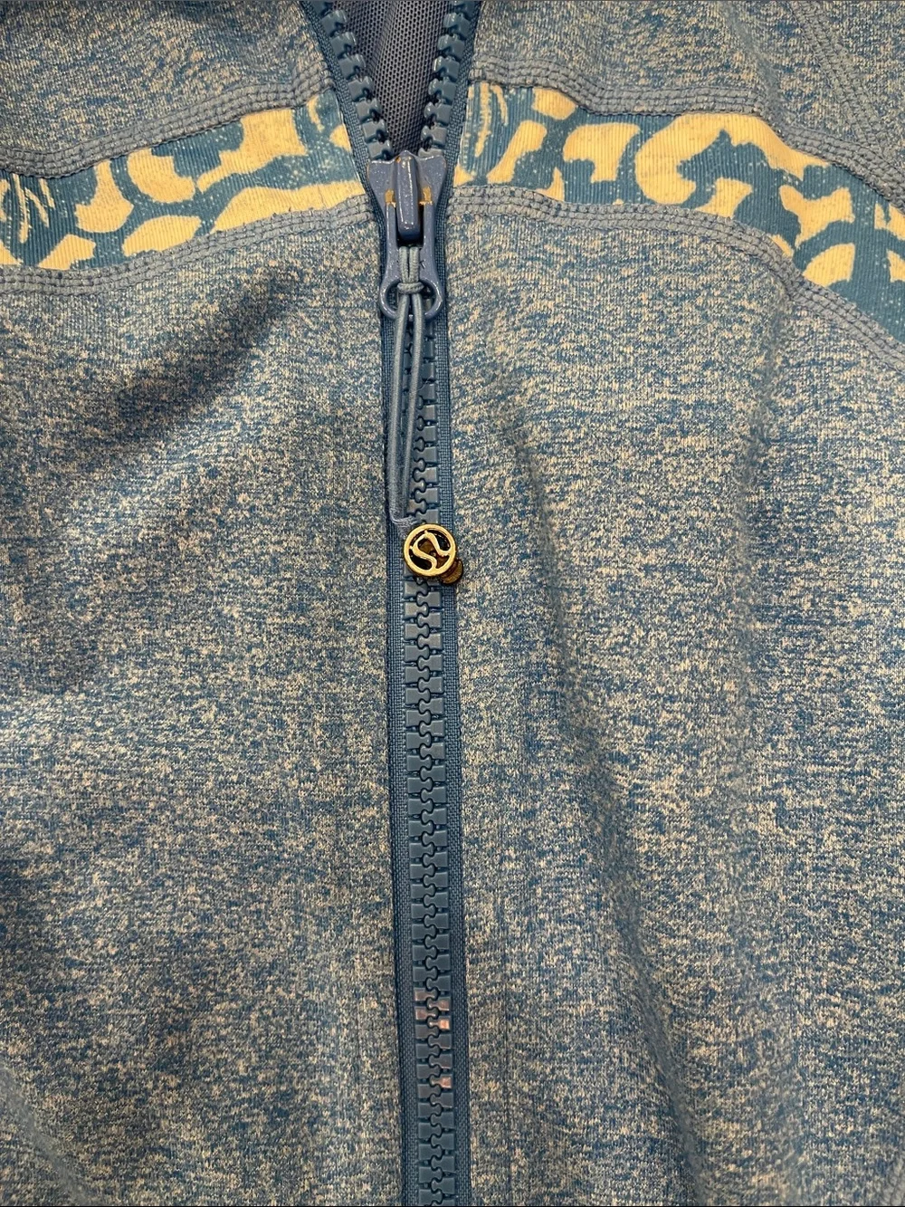 Women’s Lululemon Blue Zip-Front Active Jacket - Picture 3 of 6